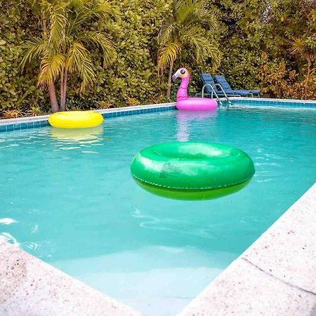 House With Pool And Bbq, 12 Min To The Beach Miami Shores Bagian luar foto