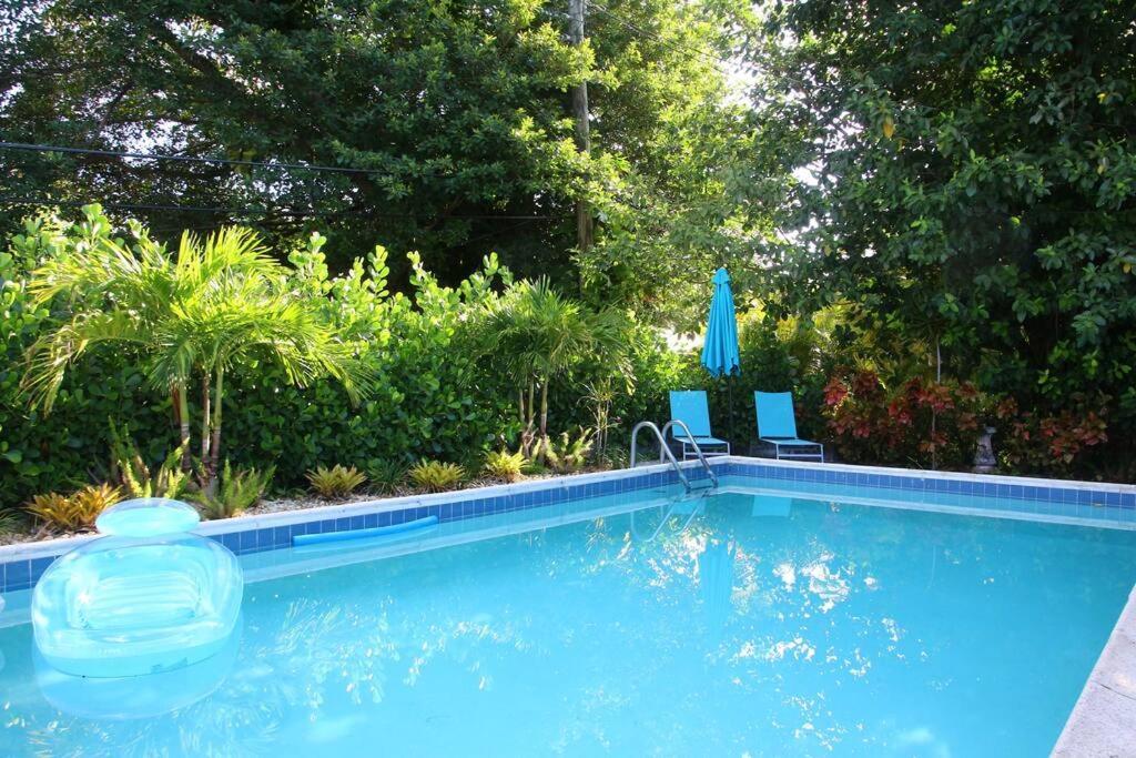 House With Pool And Bbq, 12 Min To The Beach Miami Shores Bagian luar foto