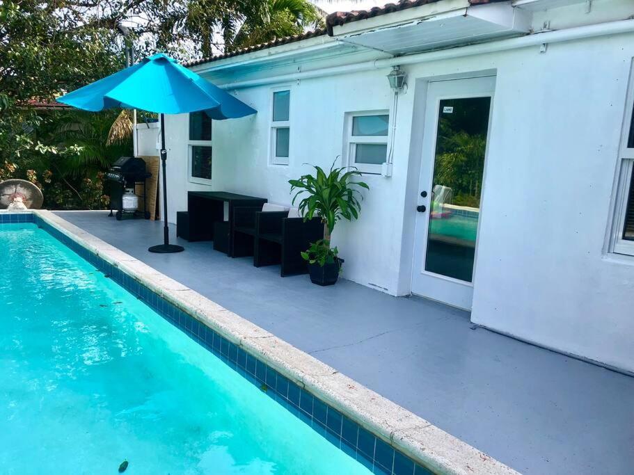 House With Pool And Bbq, 12 Min To The Beach Miami Shores Bagian luar foto