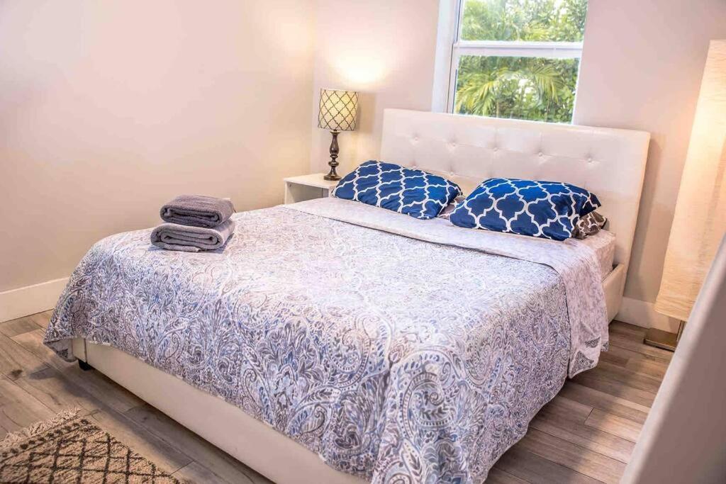 House With Pool And Bbq, 12 Min To The Beach Miami Shores Bagian luar foto